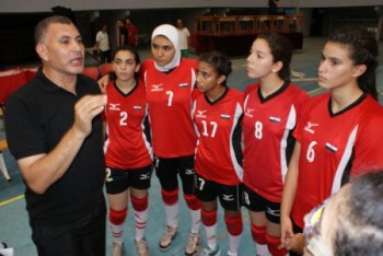 Egypt's coach instructing his players